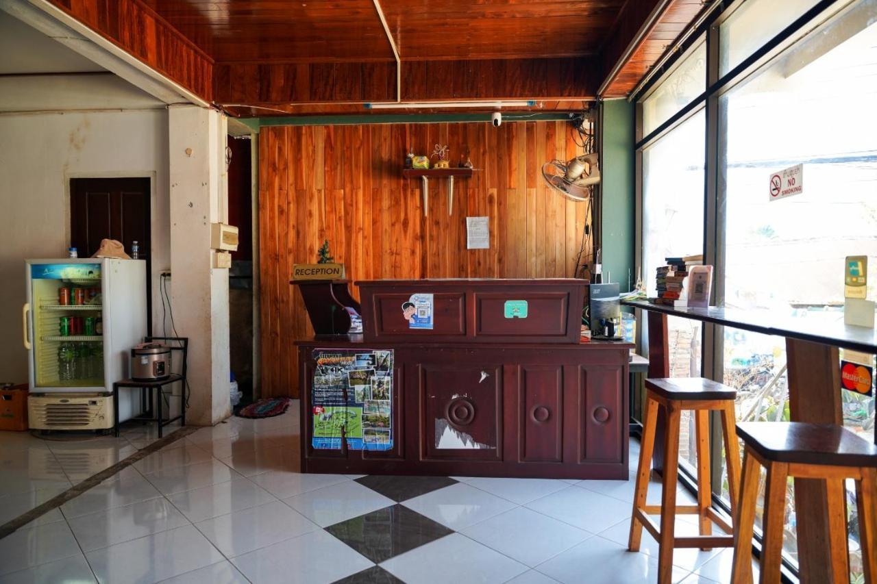 Bountang Riverside Hotel Vang Vieng Bagian luar foto