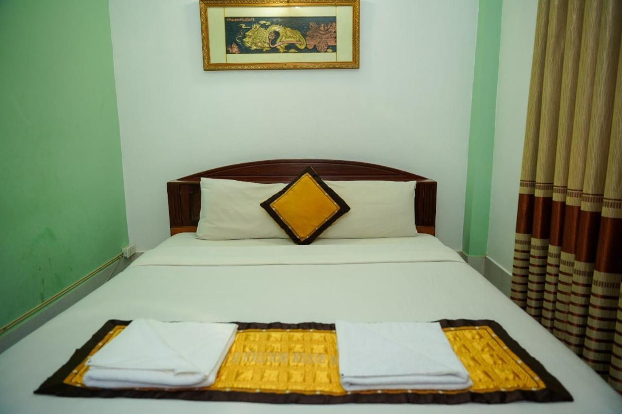 Bountang Riverside Hotel Vang Vieng Bagian luar foto